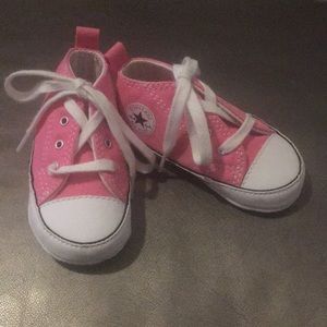 🚨NEW🚨 Pink Chuck Taylor Sneakers( 🚫 BOGO)